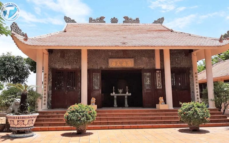 Thiên Hậu Cổ Miếu 